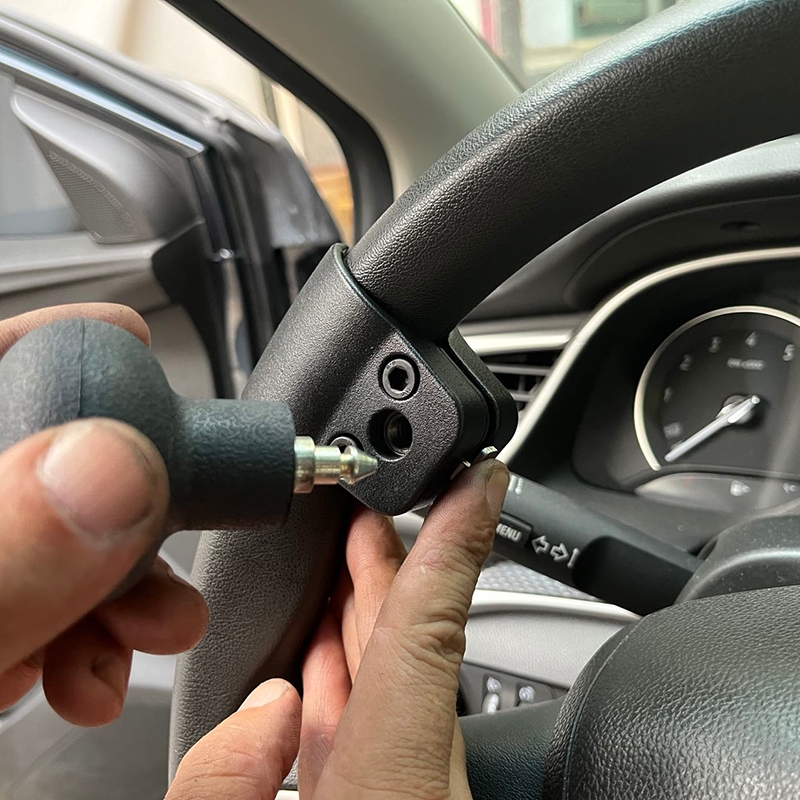 Acar-W1 مقبض التحكم في عجلة القيادة من أجل مناورة أسهل